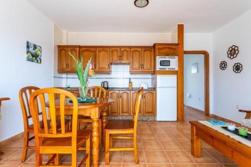 Apartamentos Los Quiqueres ปูแอร์โตเดลคาร์เมน ภายนอก รูปภาพ