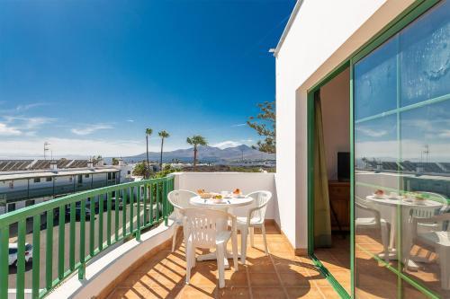 Apartamentos Los Quiqueres ปูแอร์โตเดลคาร์เมน ภายนอก รูปภาพ