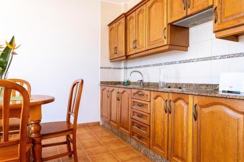 Apartamentos Los Quiqueres ปูแอร์โตเดลคาร์เมน ภายนอก รูปภาพ