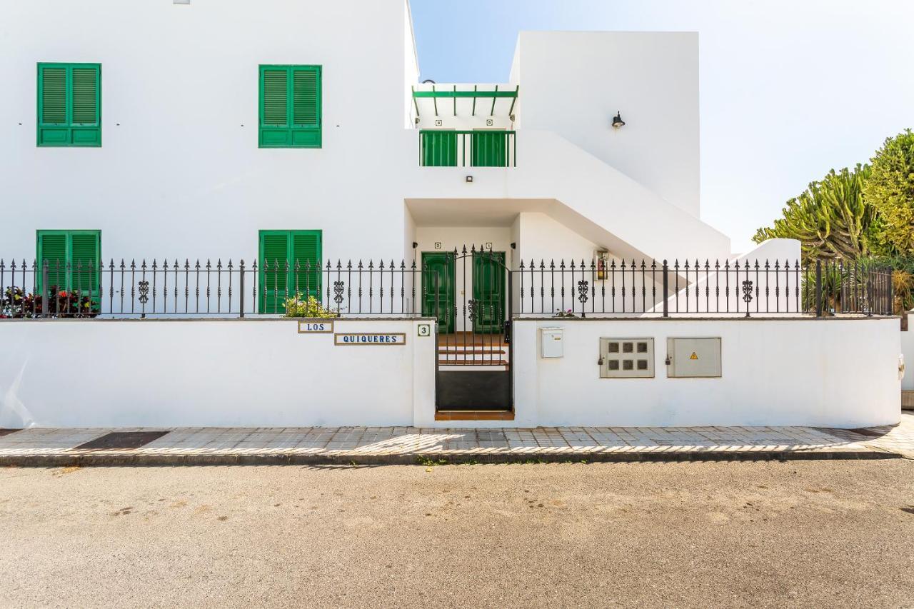 Apartamentos Los Quiqueres ปูแอร์โตเดลคาร์เมน ภายนอก รูปภาพ
